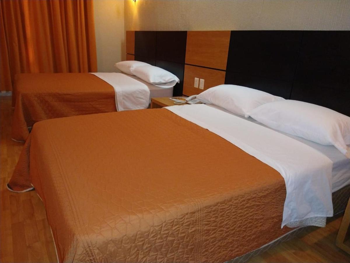 Hotel Oasis Heroica Caborca Eksteriør bilde