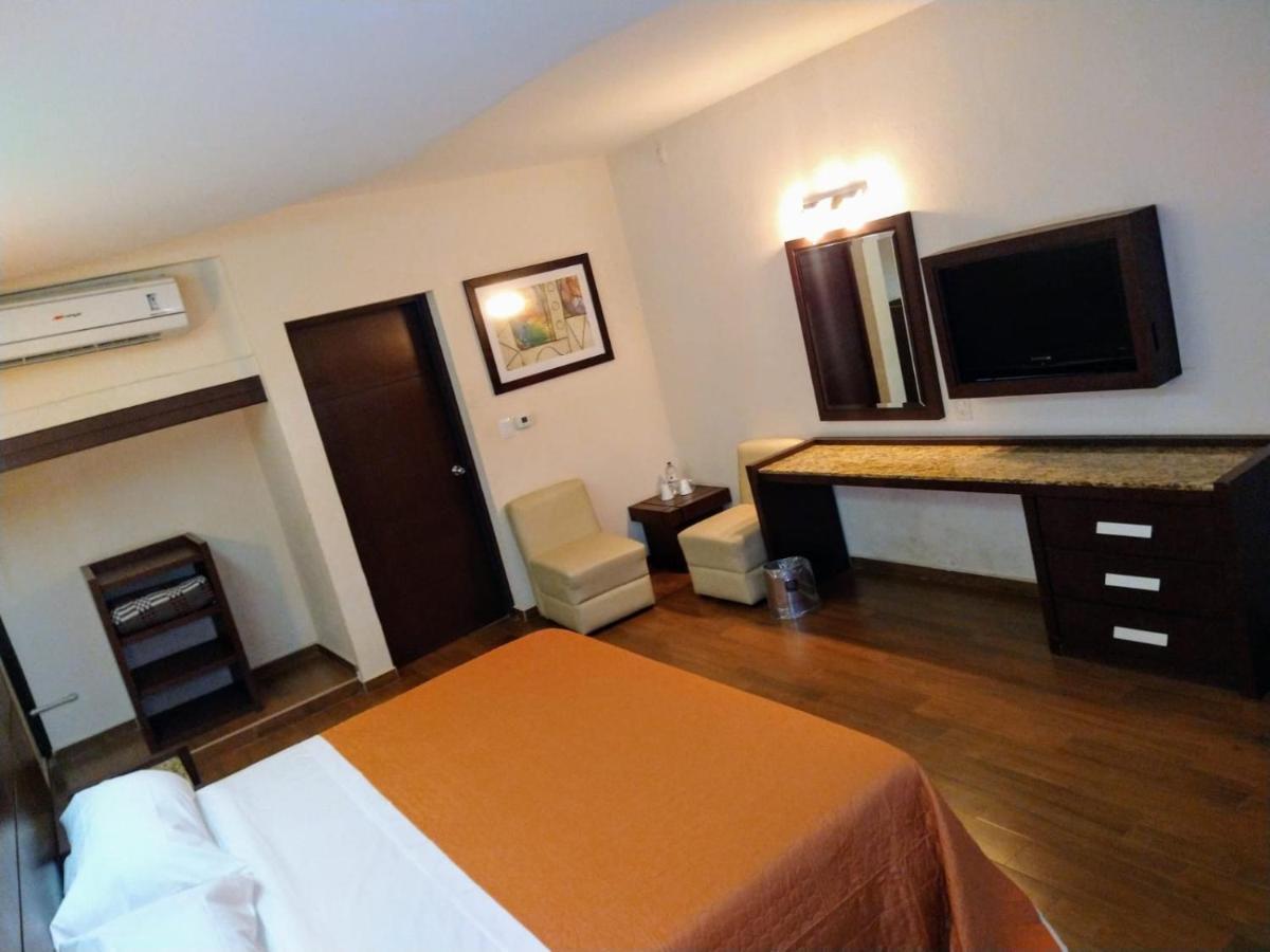 Hotel Oasis Heroica Caborca Eksteriør bilde