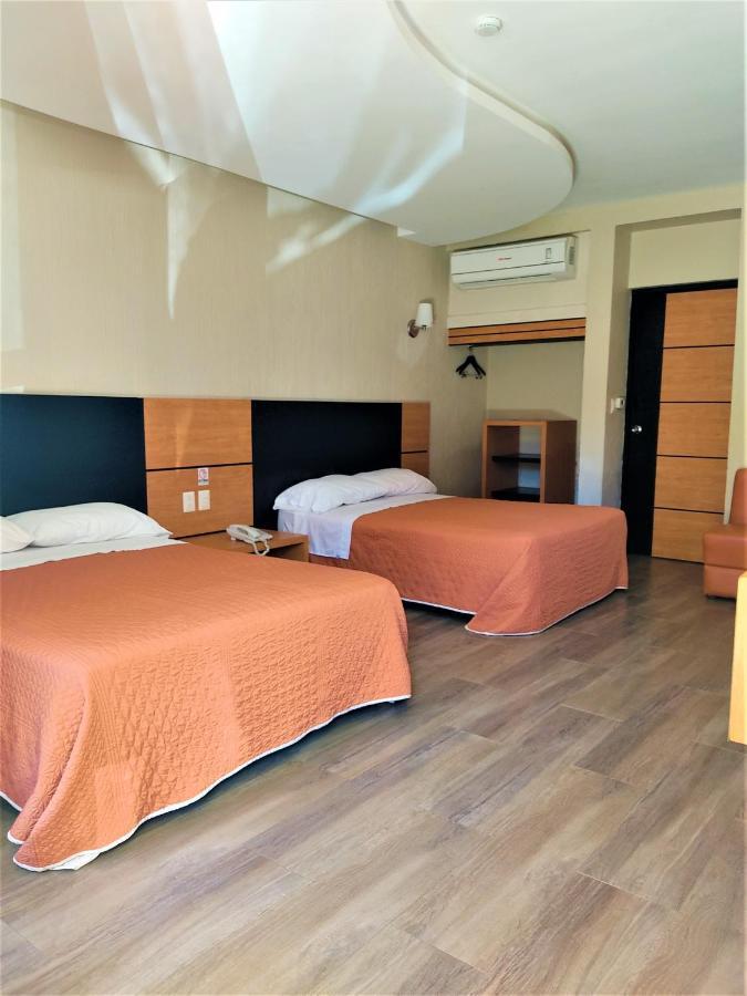 Hotel Oasis Heroica Caborca Eksteriør bilde