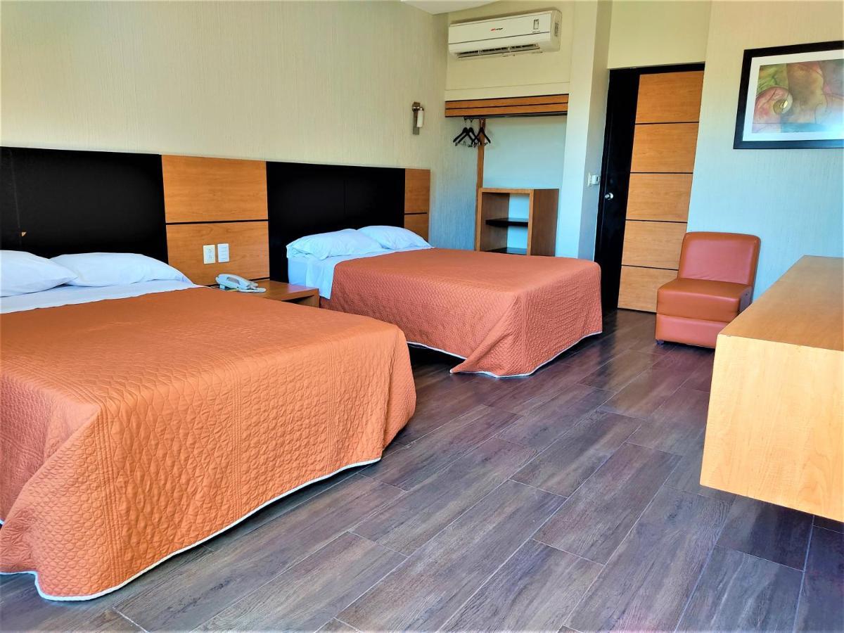 Hotel Oasis Heroica Caborca Eksteriør bilde