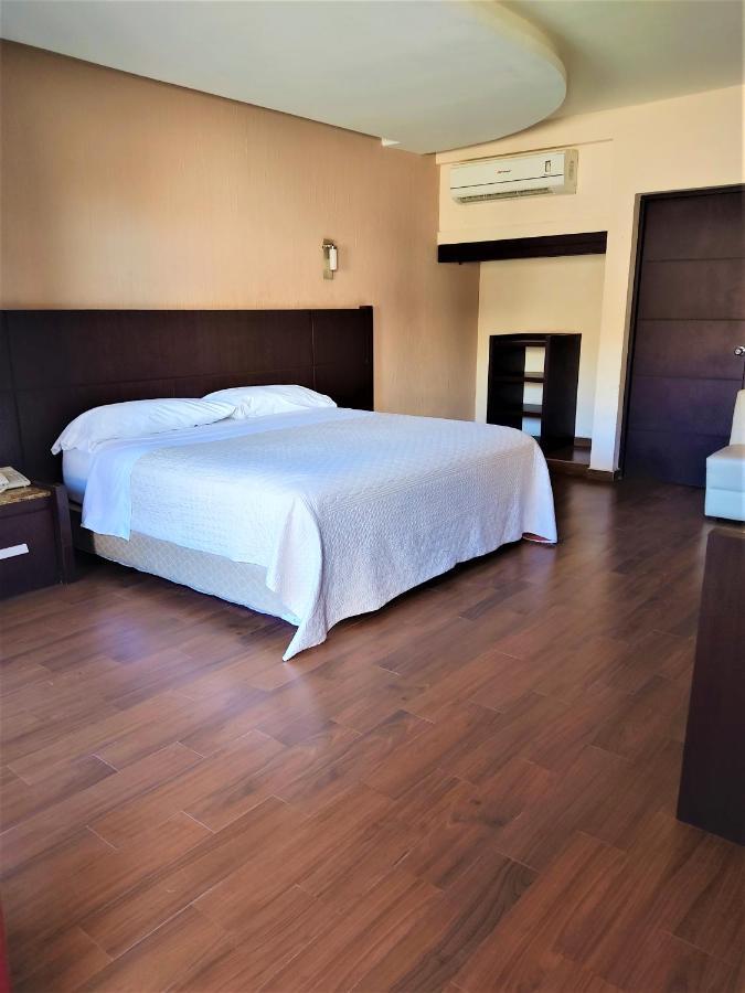 Hotel Oasis Heroica Caborca Eksteriør bilde