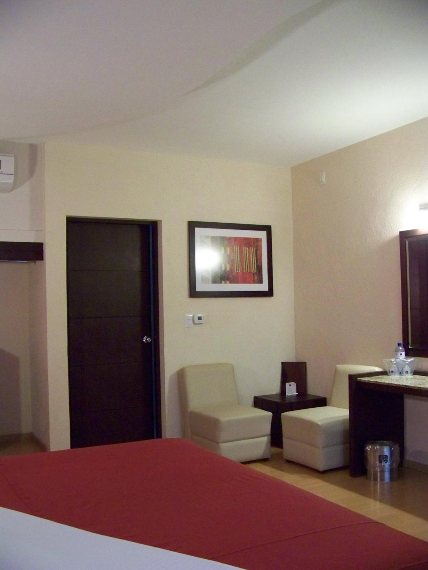 Hotel Oasis Heroica Caborca Eksteriør bilde