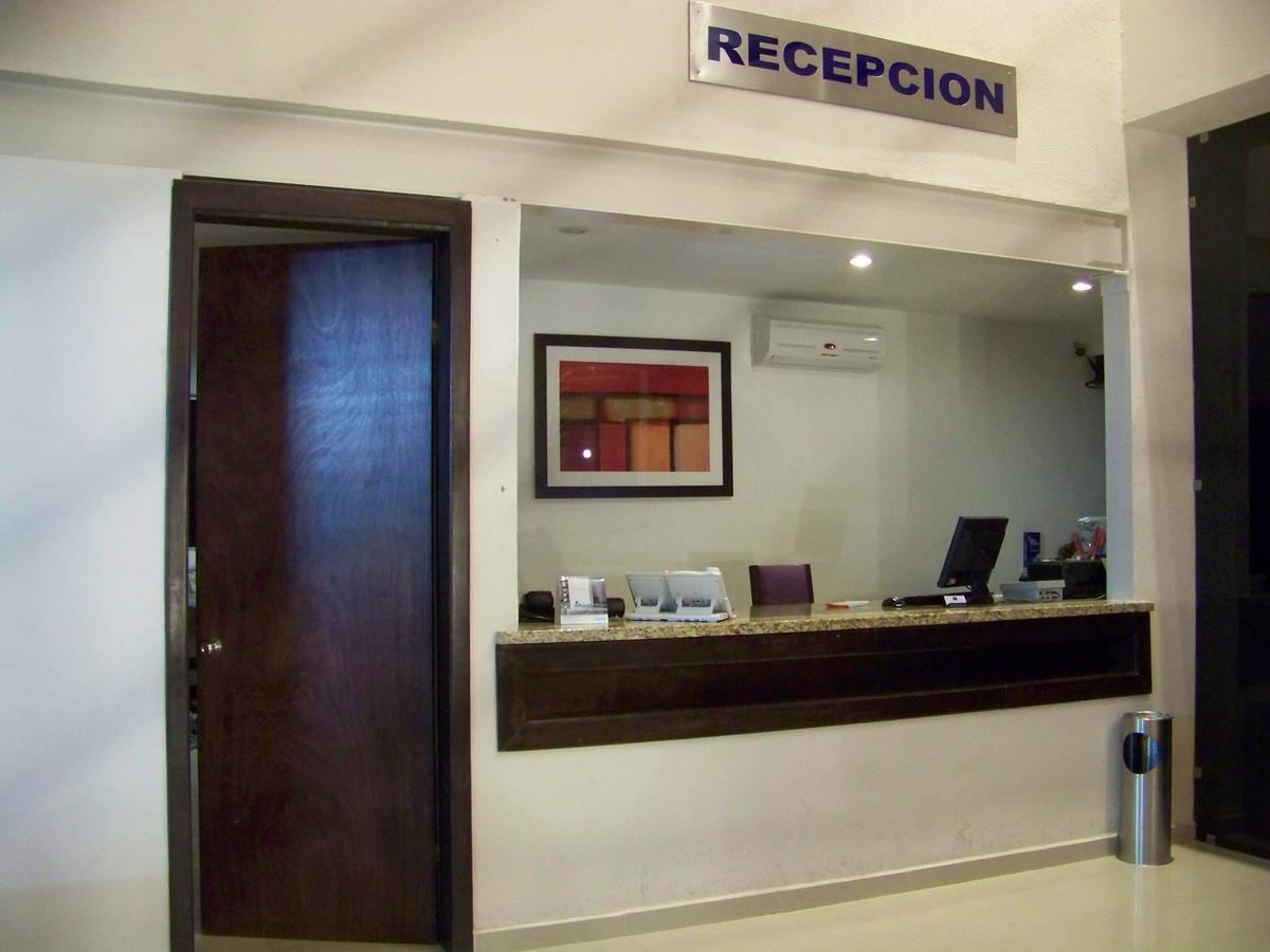 Hotel Oasis Heroica Caborca Eksteriør bilde